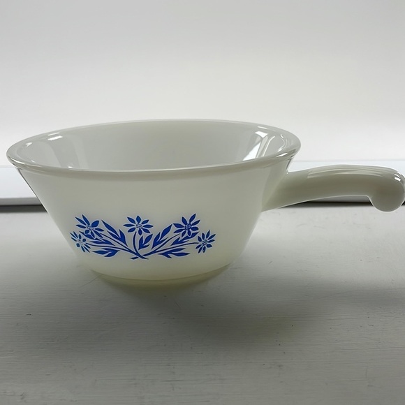 Anchor Hocking Fire King Handled Bowl - Picture 5 of 8